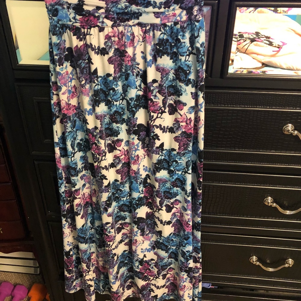 Floral maxi skirt
